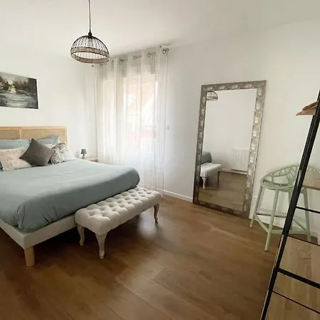 à Proximité Immédiate De La 2 Dunkirk